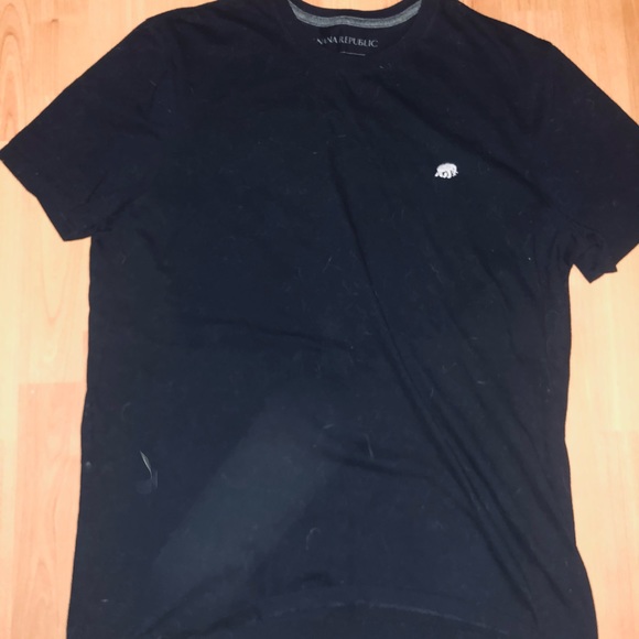 ⚡️SALE⚡️ Banana Republic Embroidered Tee